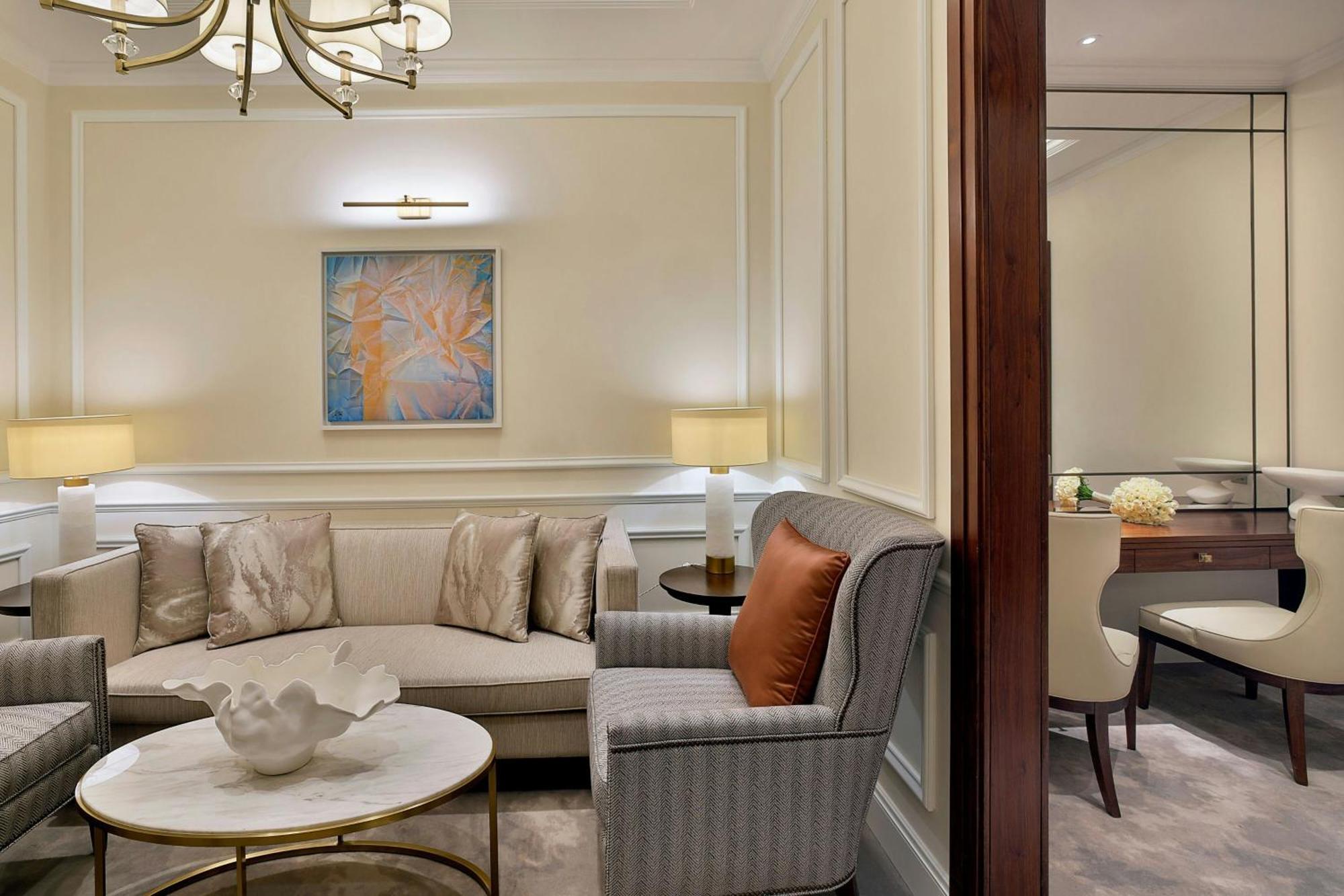 Hotel The Ritz-Carlton, Ammán Exteriér fotografie A suite at the hotel