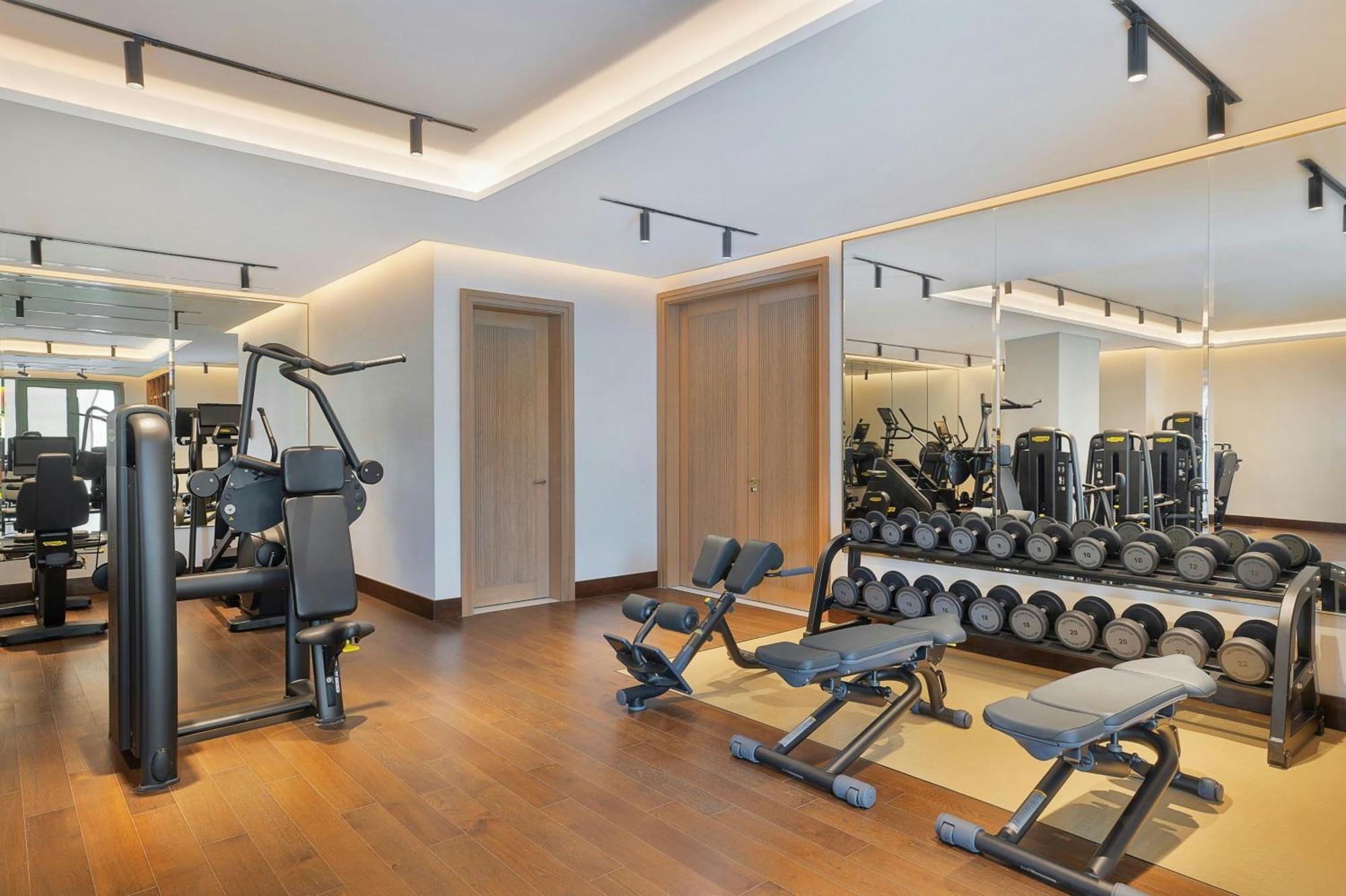 Hotel The Ritz-Carlton, Ammán Exteriér fotografie The gym at the hotel