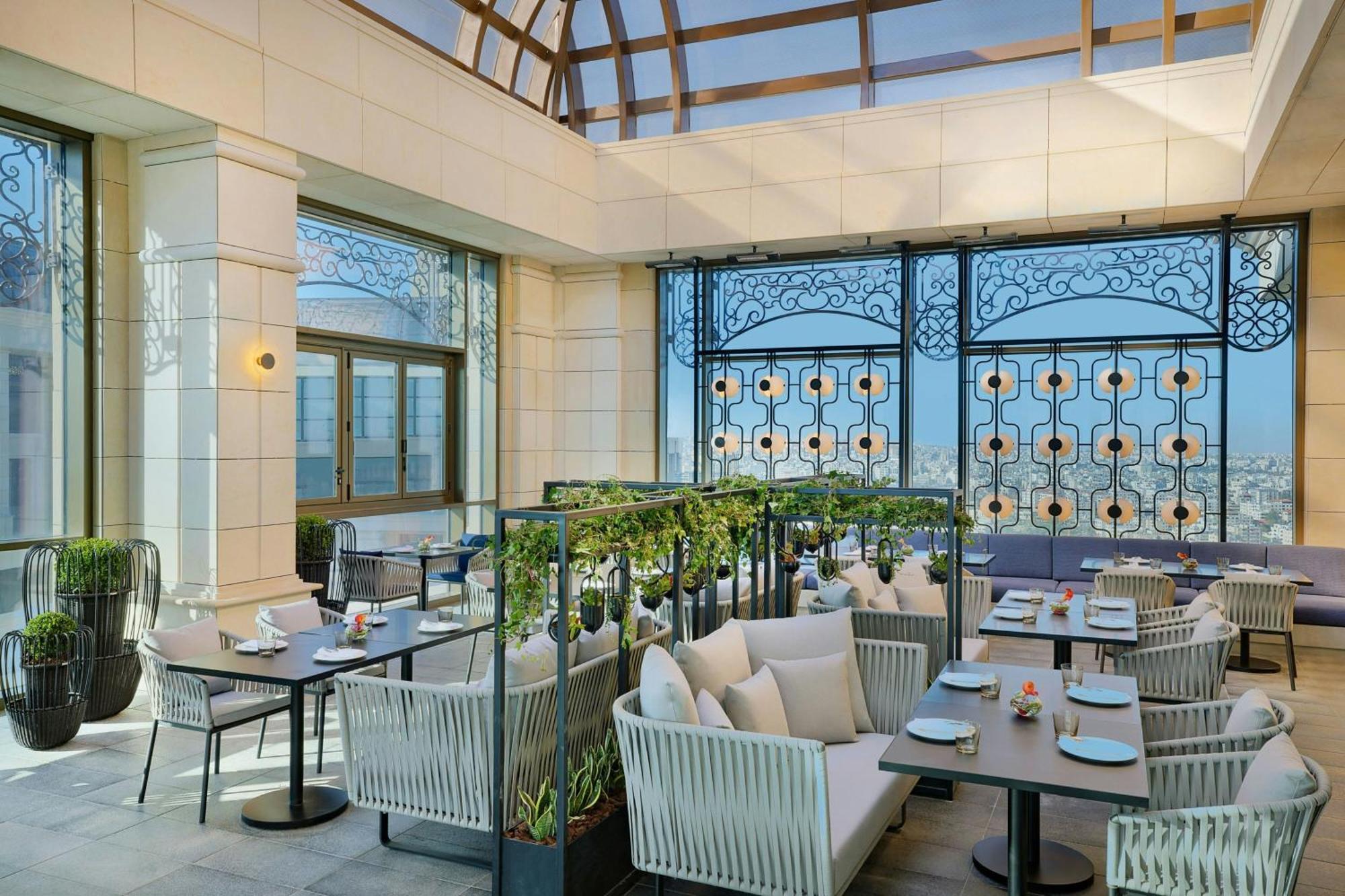 Hotel The Ritz-Carlton, Ammán Exteriér fotografie The Terrace