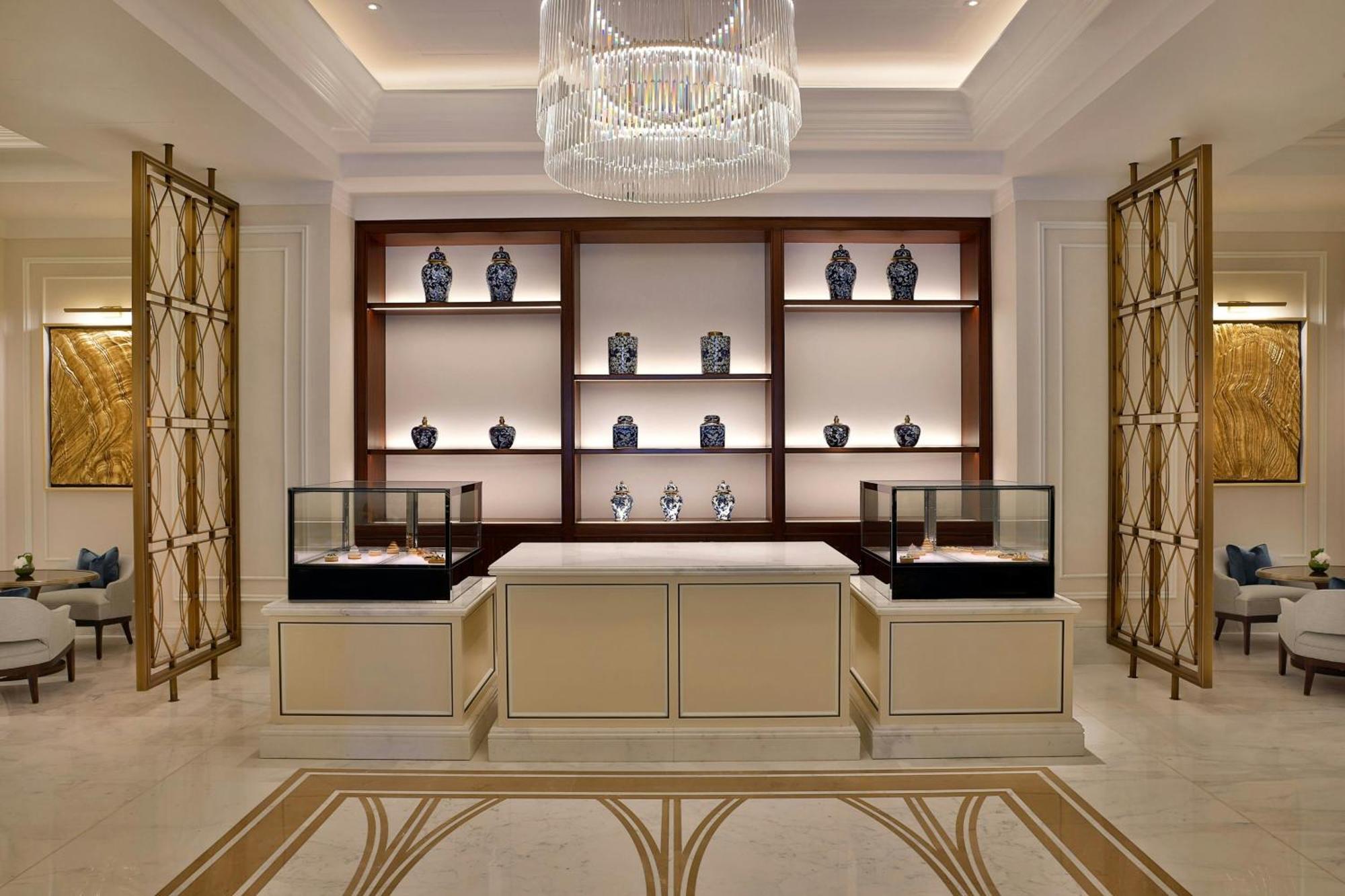 Hotel The Ritz-Carlton, Ammán Exteriér fotografie The lobby of the hotel