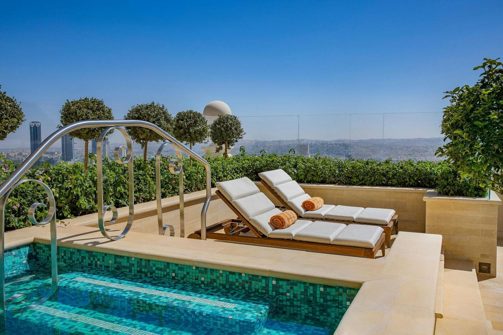 Hotel The Ritz-Carlton, Ammán Exteriér fotografie The West Hollywood Hotel